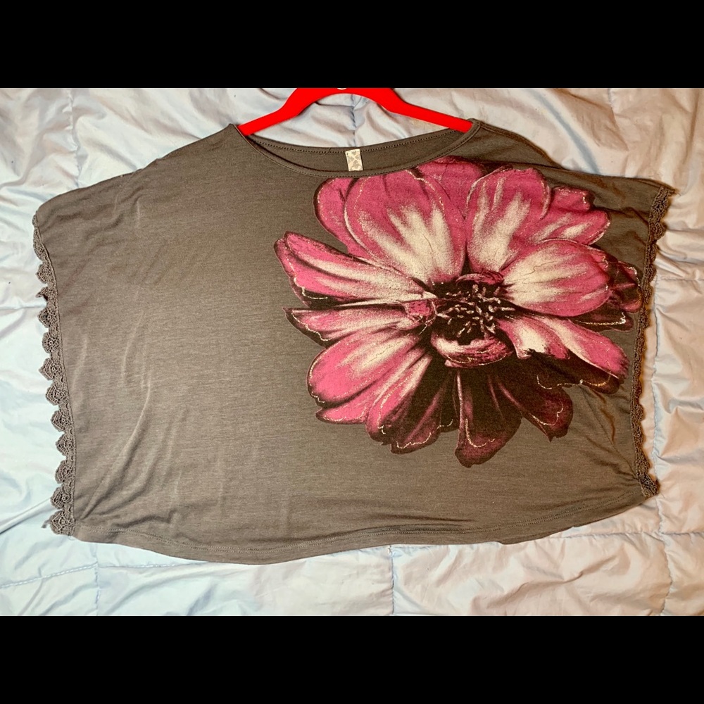 💕Kiddo by Katie Women’s crop top💕